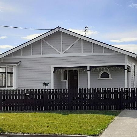 Te Waiharakeke Holiday Home เบลนิม ภายนอก รูปภาพ